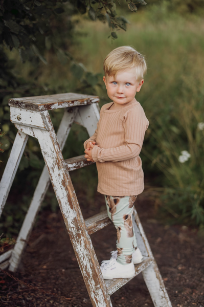 Metsola Bear Legging | Spring Green