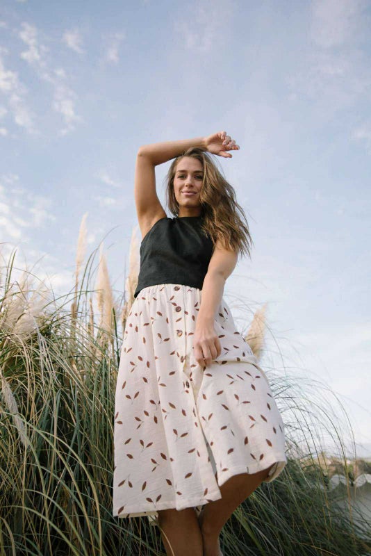 Kaiko  Button Skirt, Wind