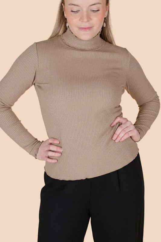 Kaiko  	Rib Rollneck, Taupe